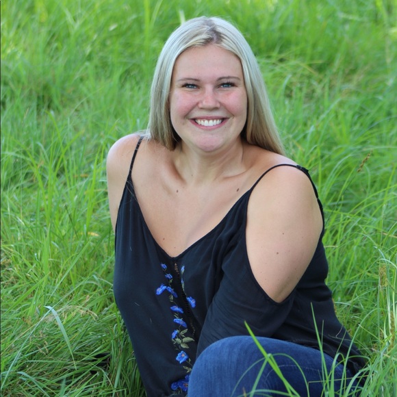 Meet your Posher, Brielle - Picture 1 of 1